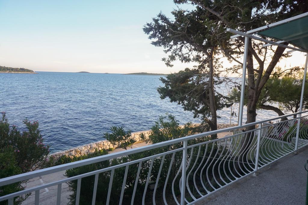 Apartments Podatok 4 Примоштен Экстерьер фото